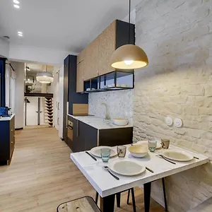  Apartment 194 Maison Parisienne France